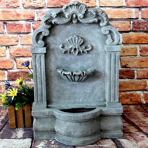 wall fountain outdoor