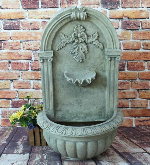 wall fountain outdoor